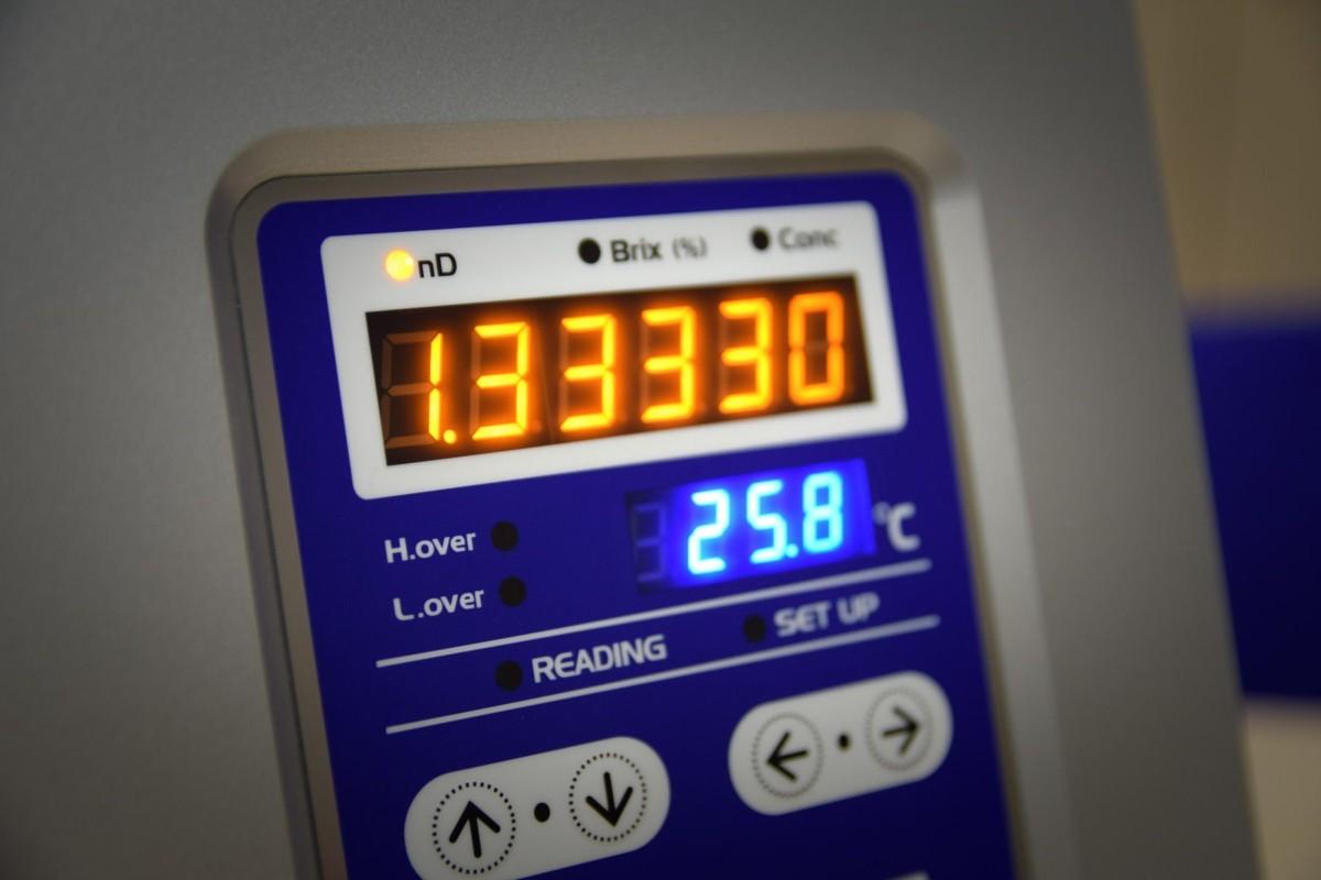 PRM-100a_measuring2