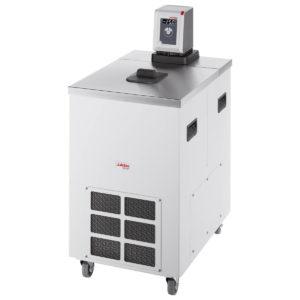 Охлаждающий и нагревающий термостат JULABO CORIO CD-1001F (диапазон температур -38 ... +100, объем 56л.)