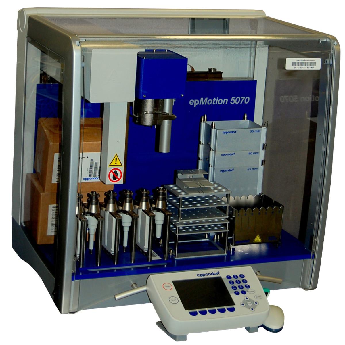 Станция автоматического дозирования Eppendorf epMotion 5070 EasyCon объем 0,2 мкл – 1 мл, до 384 лунок