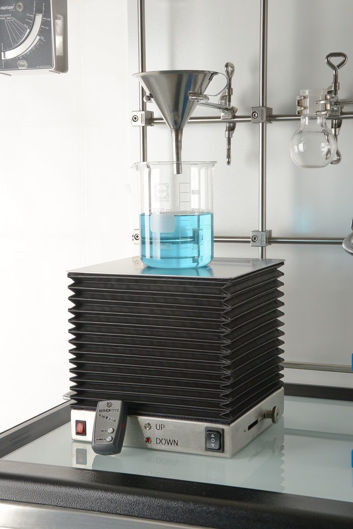 Lift 240 im Laborabzug nah