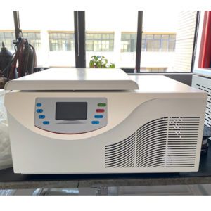 Настольная высокоскоростная центрифуга с охлаждением TGL-24M/MC